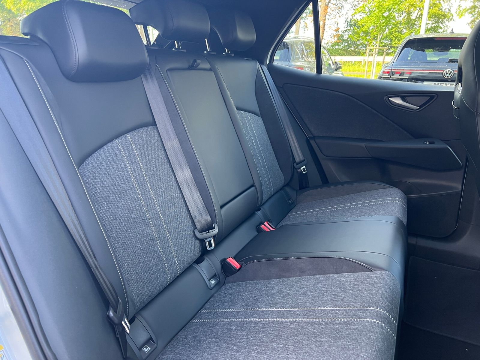 Fahrzeugabbildung Volkswagen ID.3 NEO Style 58 kWh *Wärmepumpe, Ganzjahresrei
