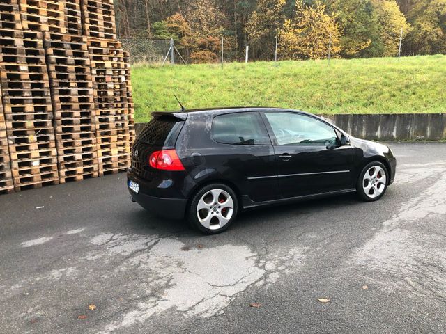 Volkswagen Golf 5 GTI