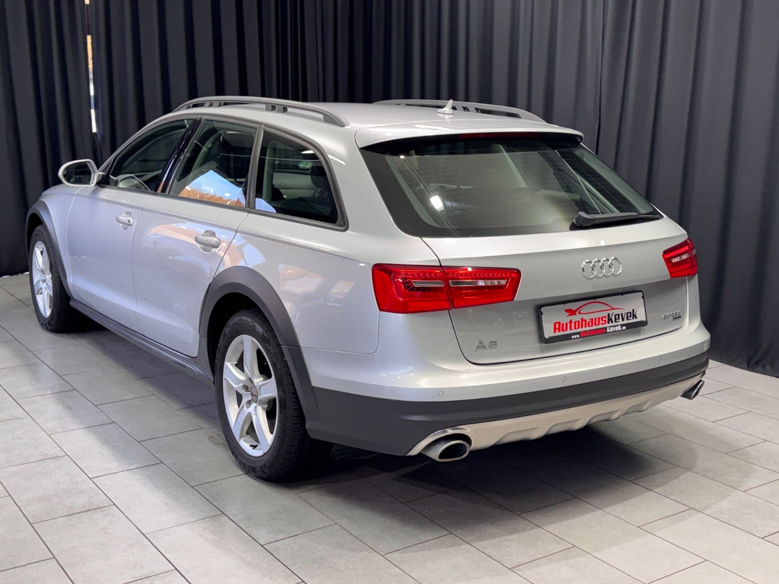 Fahrzeugabbildung Audi A6 Allroad quattro 3.0 TDI|LEDER|NAVI|LUFT|XENON