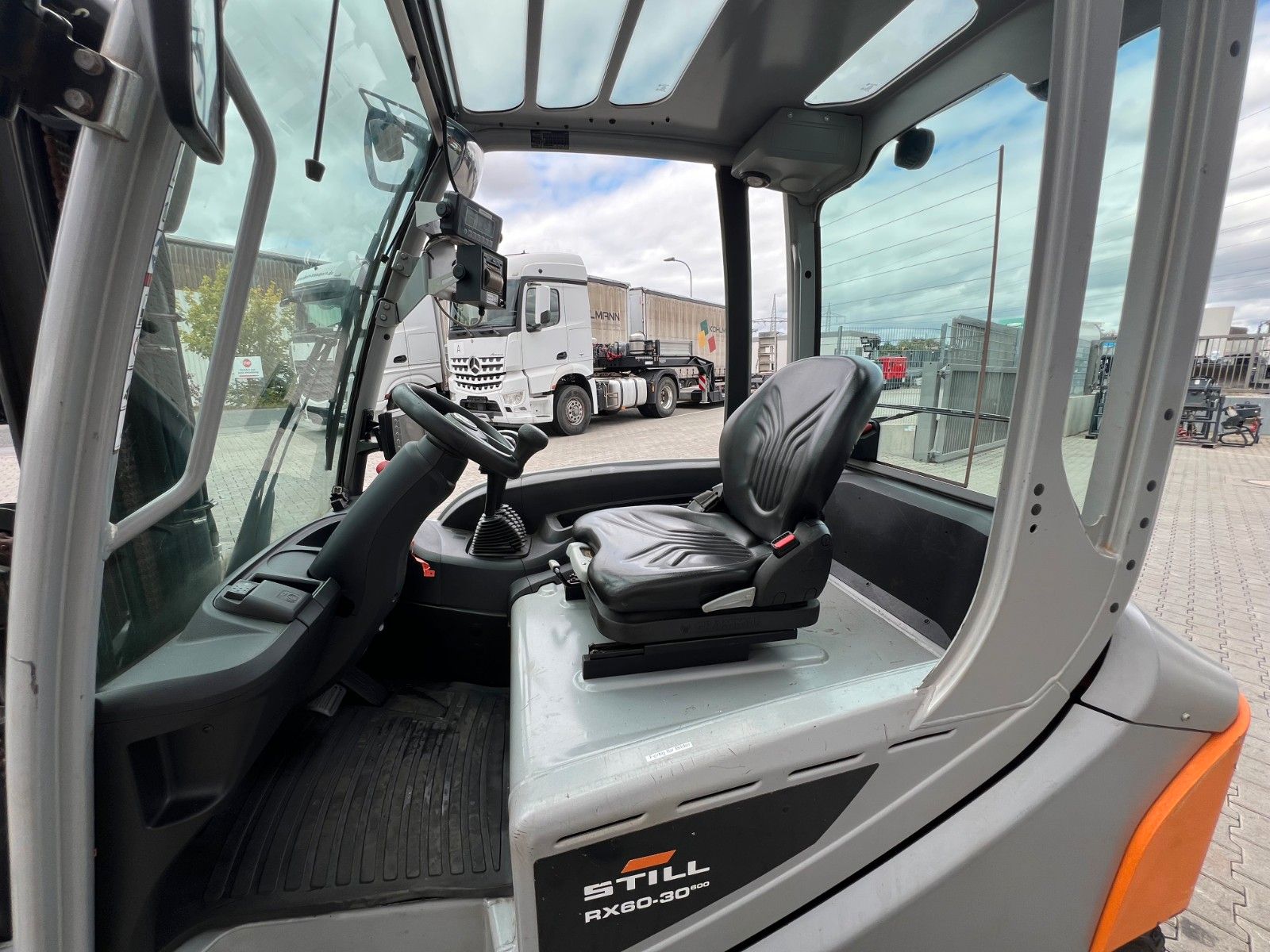 Fahrzeugabbildung Still RX60-30L/600 / 2021 / Hubhöhe 4.6m / SS / Waage