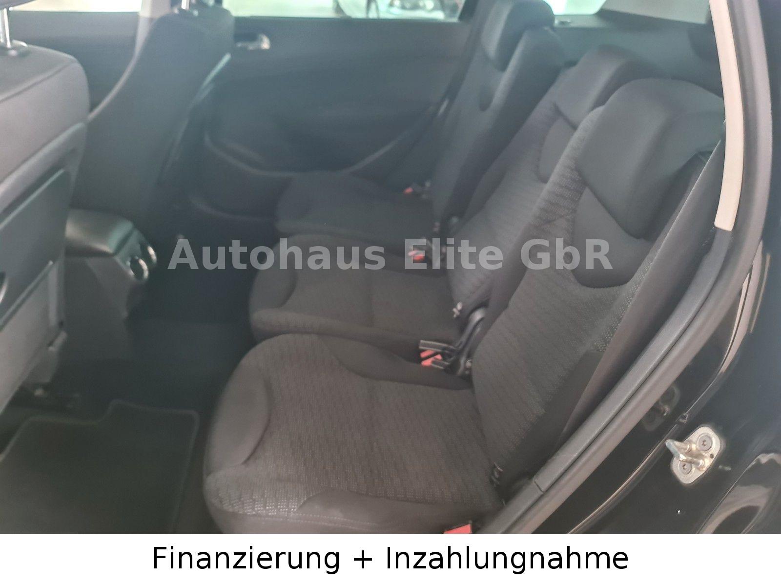 Peugeot 308 2010 — photo 11