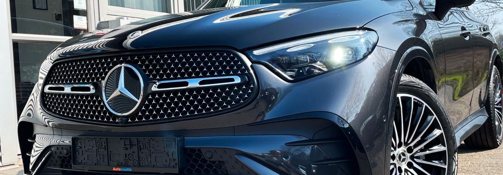 Fahrzeugabbildung Mercedes-Benz GLC 220d 9G 4MATIC AMG-LINE MBUX 20"AMG NIGHT P.