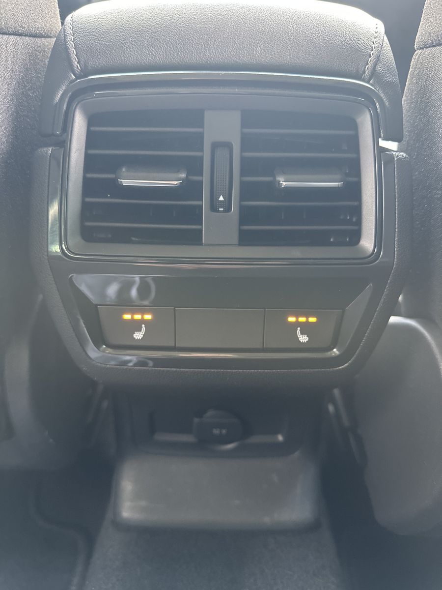 Fahrzeugabbildung SKODA Kodiaq 2.0 TDI DSG Clever NAV+LED+ACC+AHK+SHZ+PP