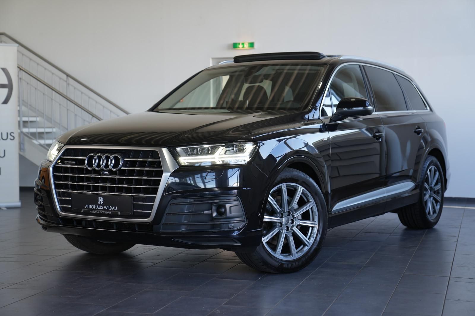 Audi Q7 - 1