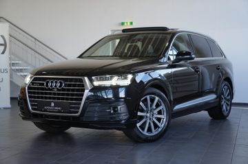 Audi Q7 - 1