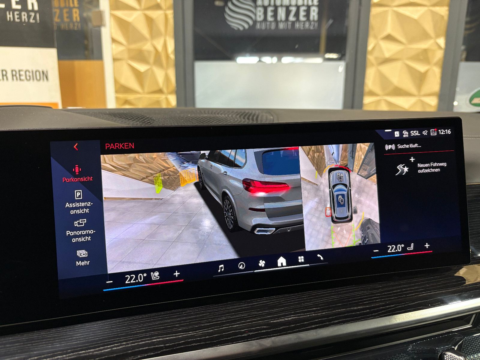 Fahrzeugabbildung BMW X5 30 d xDrive M Sport/HEAD-UP/360°/SOUND/AMBIEN