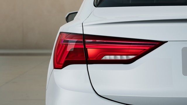 Audi Q3 Sportback 35 TFSI S line AHK ACC LED Navi+ Sp foto 11