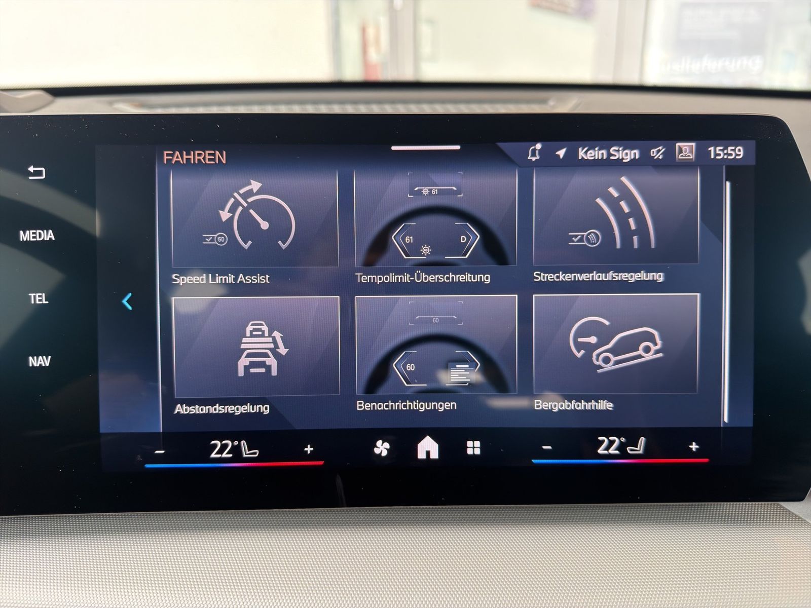 BMW X1 xDrive20d HUD.DriveA .Komfort.LED.Navi.SH foto 10