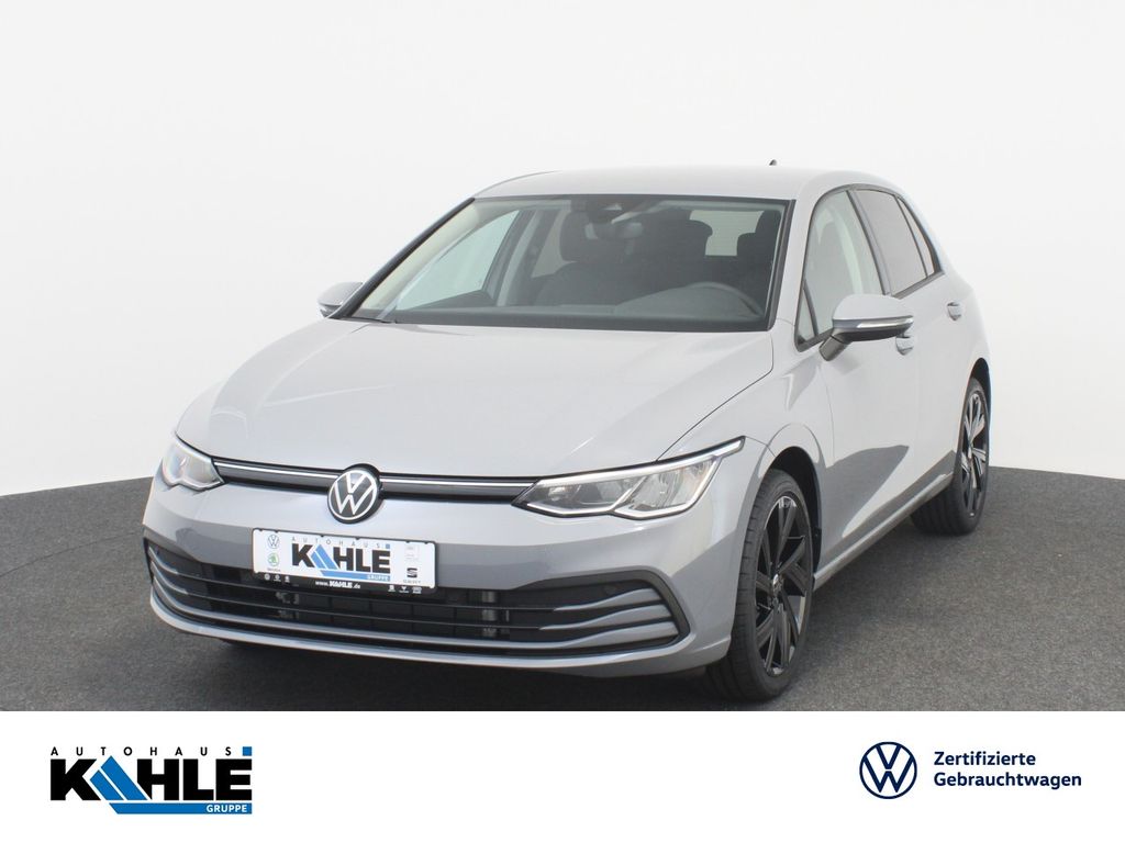 Volkswagen Golf VIII 1.0 eTSI DSG Life Navi LED SHZ Klima R