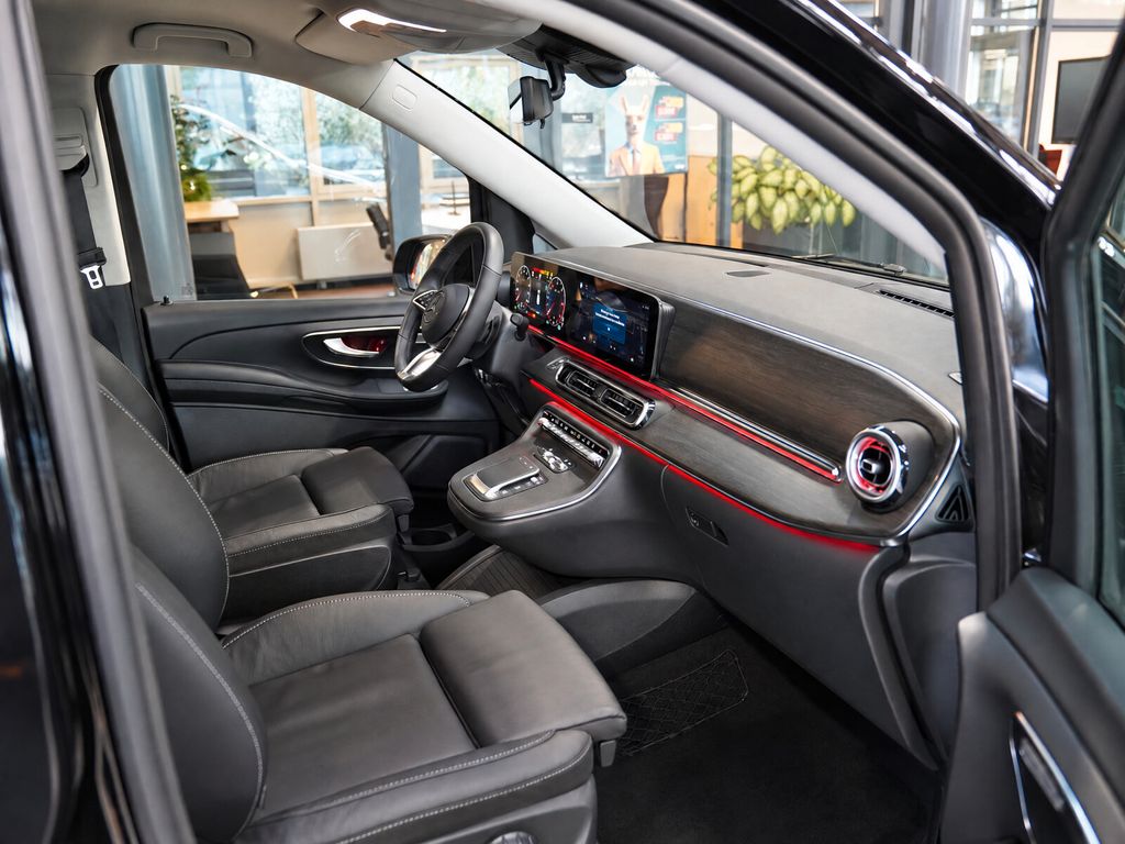 MERCEDES-BENZ V-Class 2025