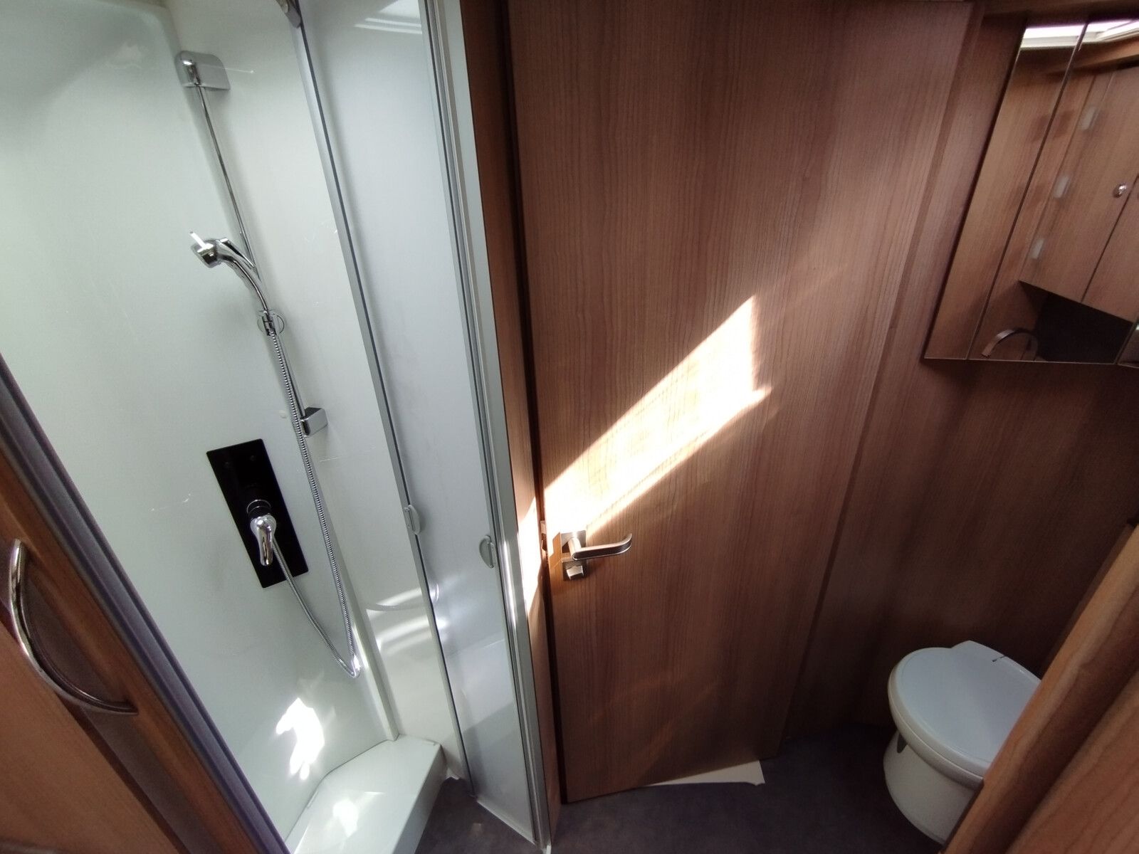 Fahrzeugabbildung Malibu T 450 RB LE comfort Dachklimaanlage geschenkt