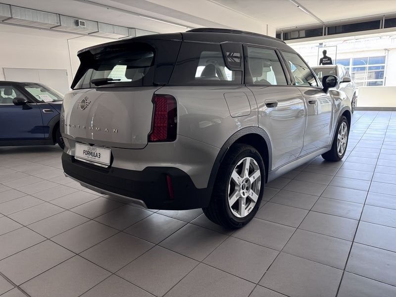 MINI Countryman C 48V Essential imagem 3
