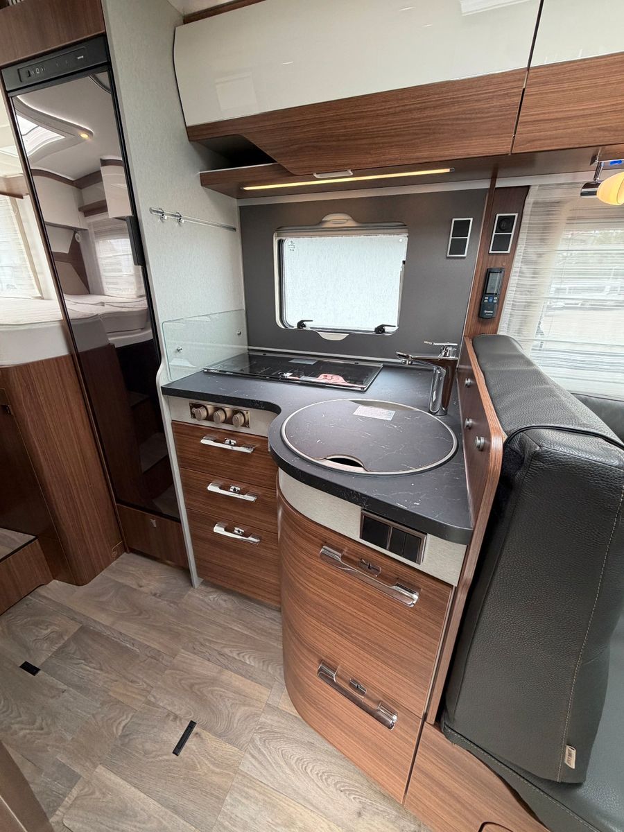 Fahrzeugabbildung HYMER / ERIBA / HYMERCAR B-Klasse MC I White Line 600