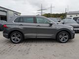 Volkswagen Tiguan 2.0 TSI DSG R-Line 4MSTHZ*AHK*LED*ACC - Volkswagen Tiguan R mit Benzin-Antrieb