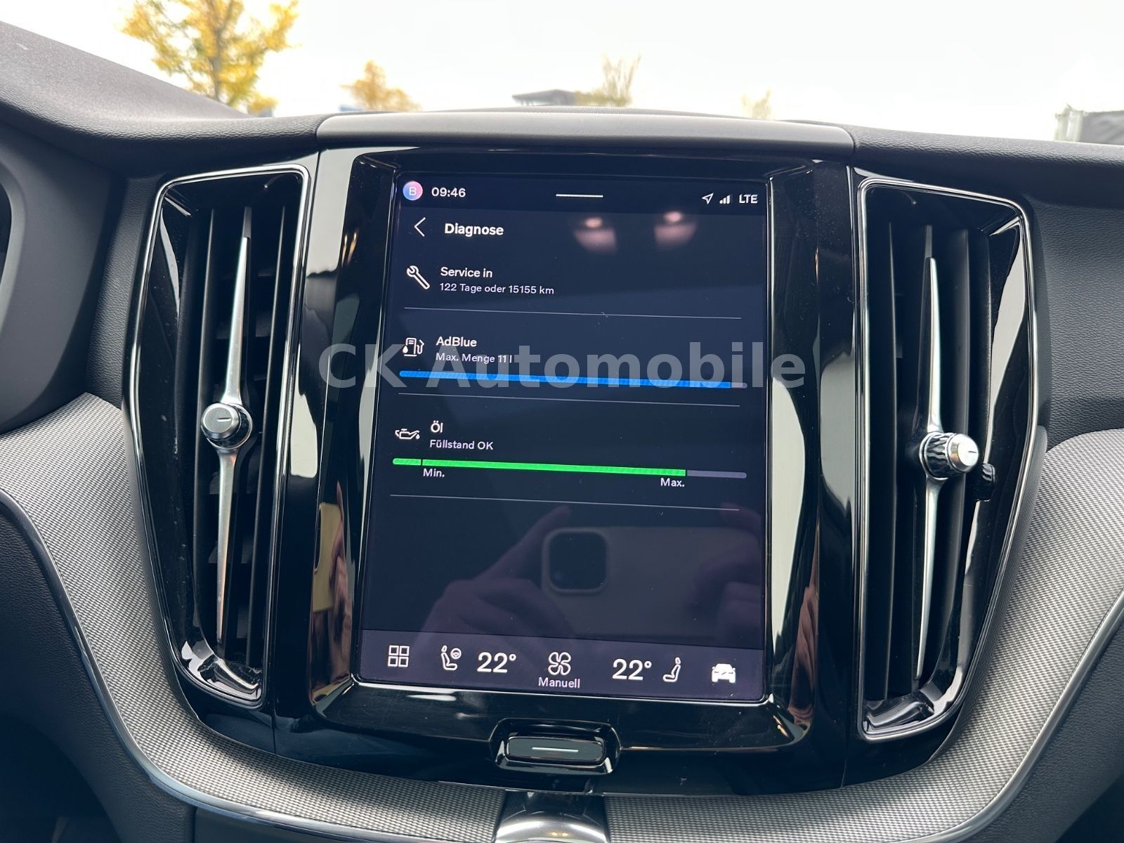 Fahrzeugabbildung Volvo XC60 B4 Plus Bright AWD/Navi/Leder/Pano/LED/Kam.