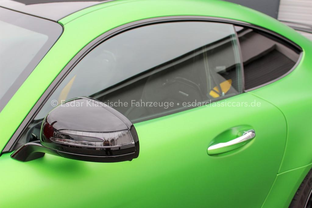 Mercedes-Benz AMG GT R