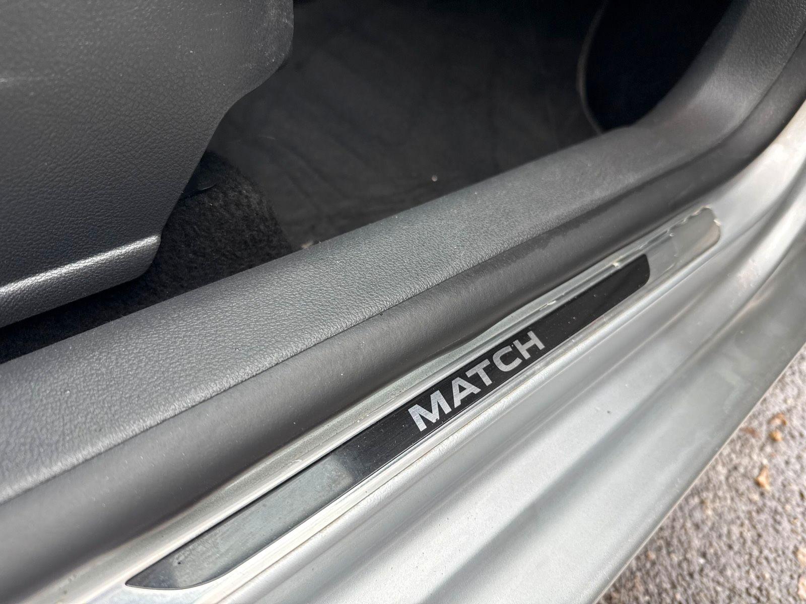 Volkswagen Golf 2012 — photo 6