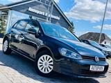 Volkswagen Golf VII Lim. BMT *1.HAND*PDC*SHZ*TEMPOMAT* - Volkswagen Golf in Lübeck
