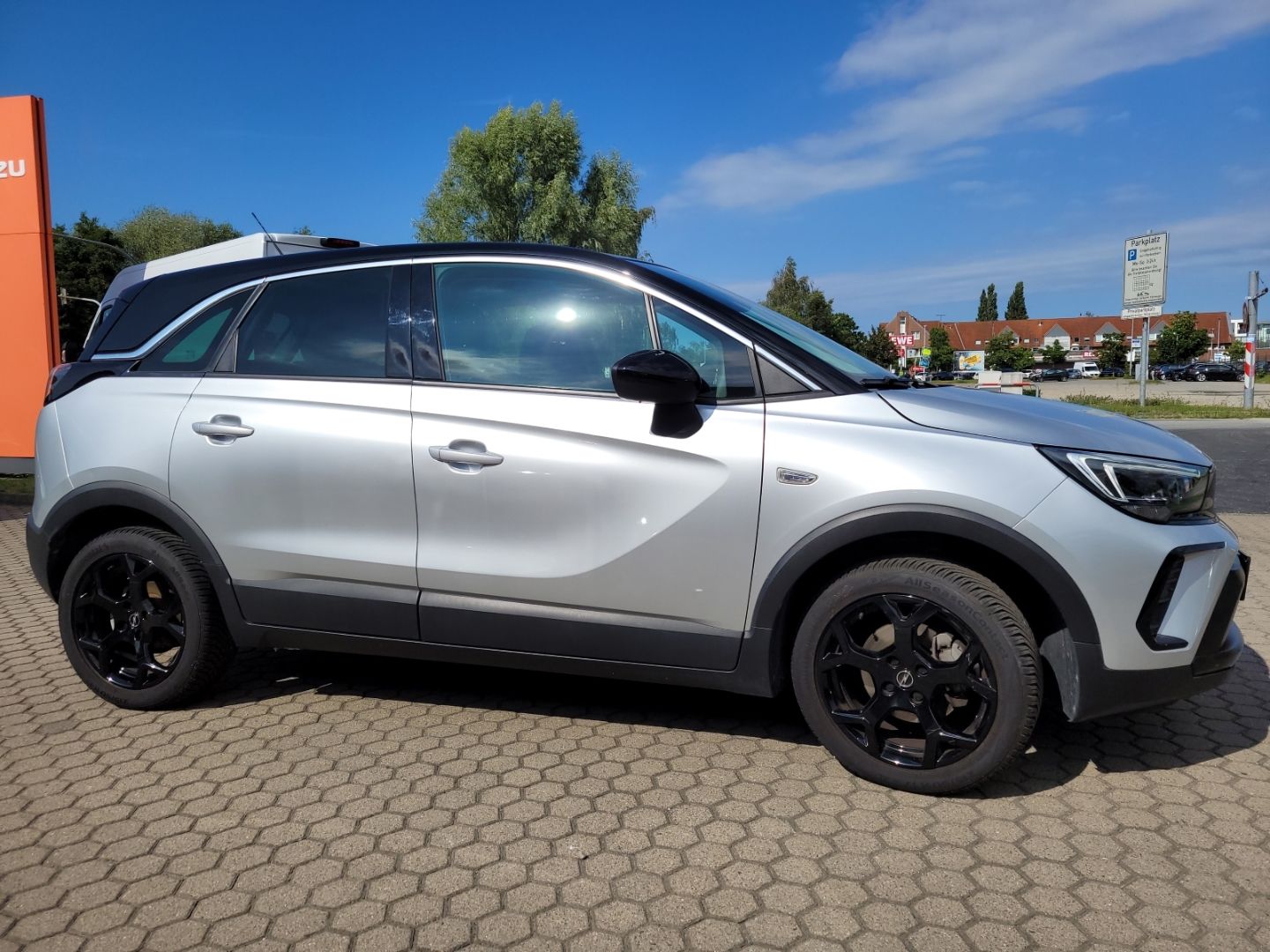 Fahrzeugabbildung Opel Crossland GS Line SHZ+LHZ+PDC+Allwetterreifen