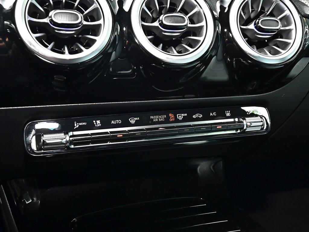 Mercedes-Benz A 250 e AMG Sport Advanced+ HUD LED 360° NAVI BT