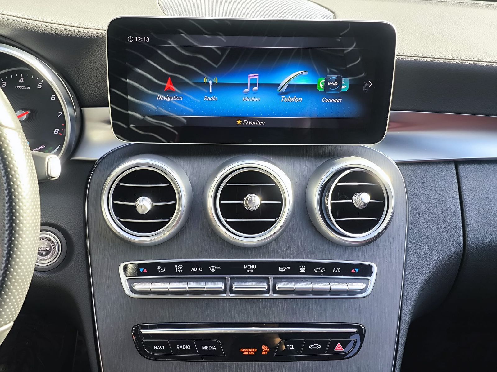 Fahrzeugabbildung Mercedes-Benz C 300e 9G 2X AMG Line >PANOR+NIGHT+NAVI+LED+SHZ+