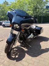 Harley-Davidson Street Glide Spezial - Harley-Davidson Motorräder in Köln