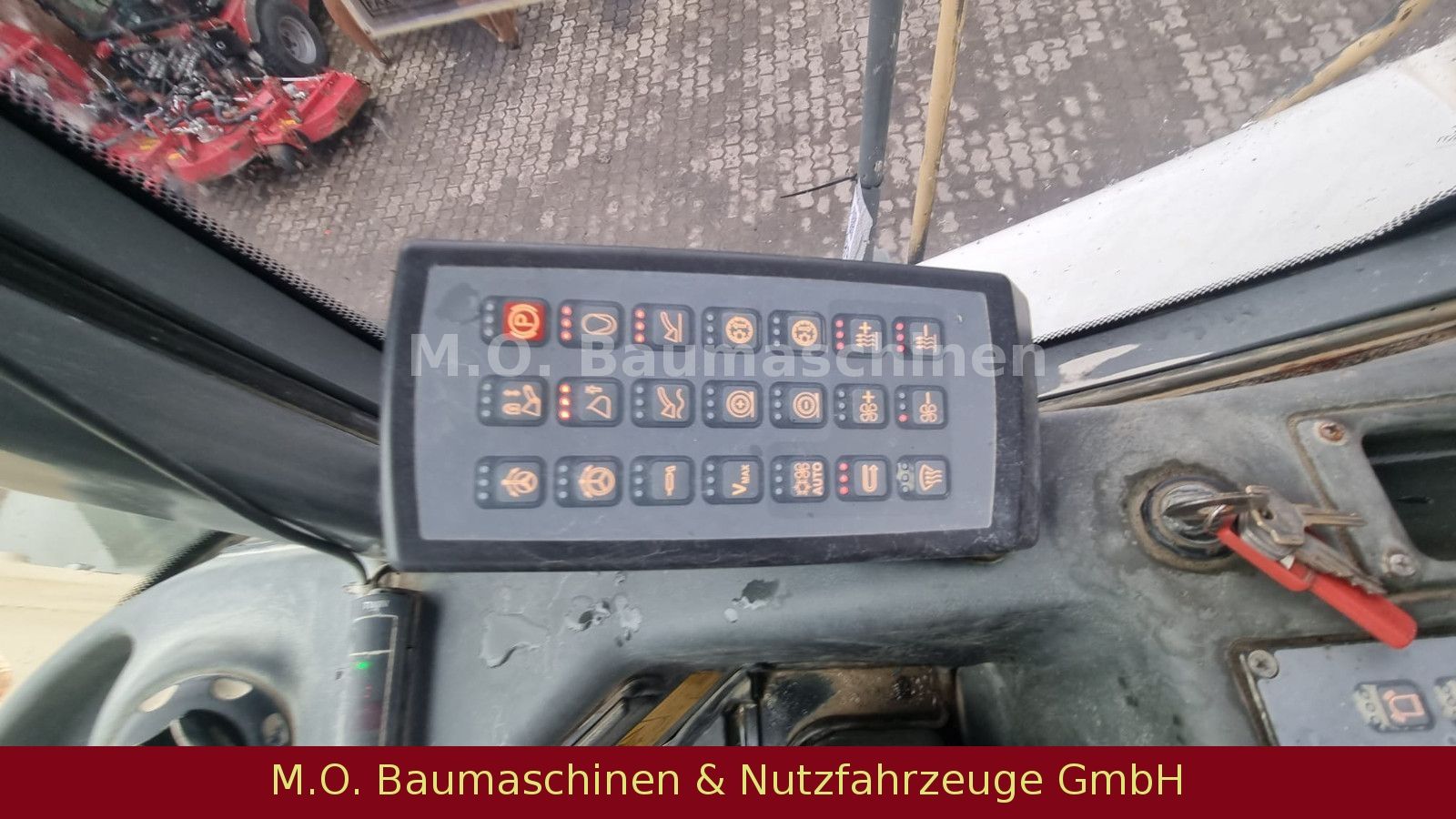 Fahrzeugabbildung Liebherr L 580 / AC/ Waage /