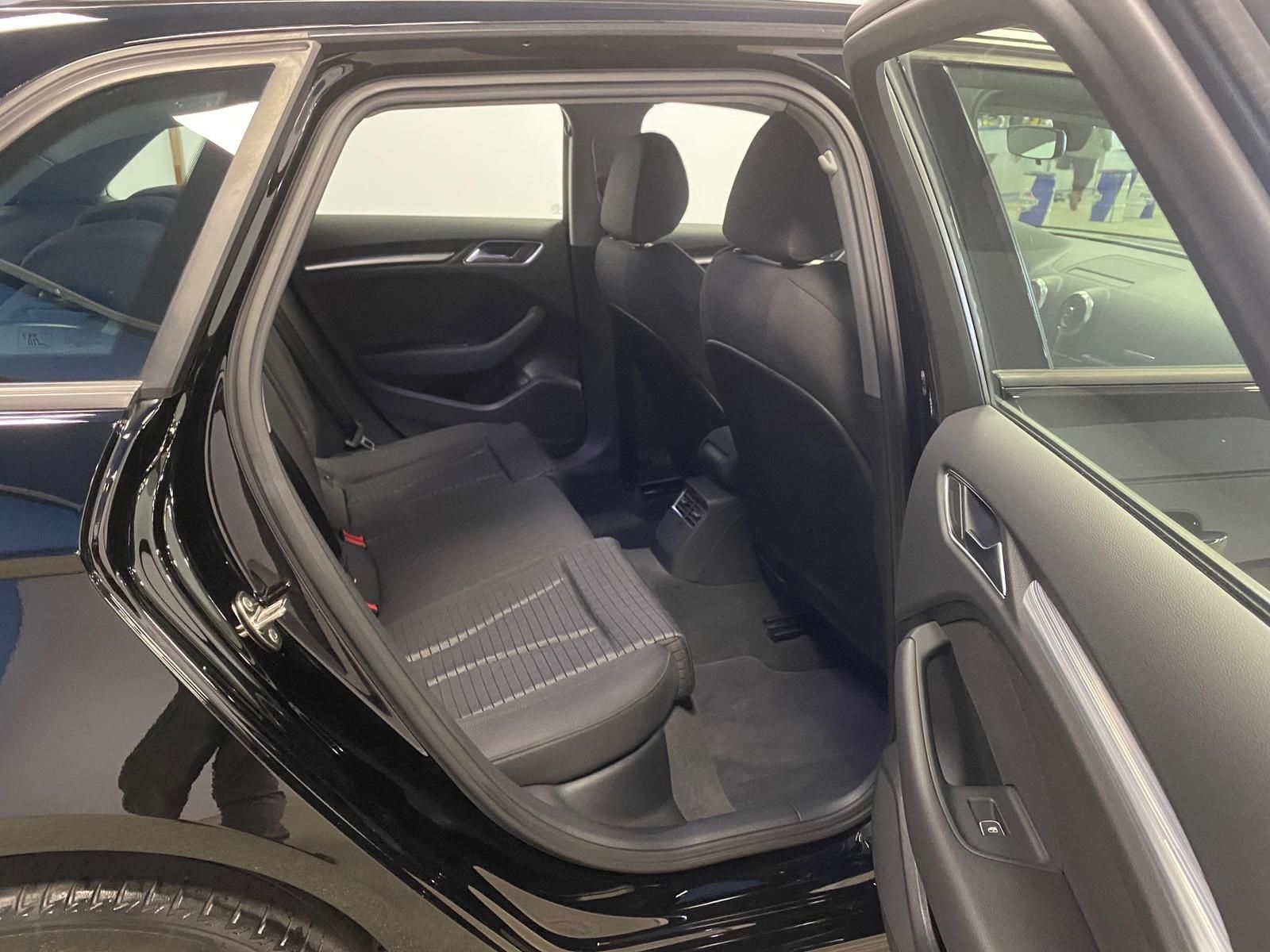 Fahrzeugabbildung Audi A3 1.5 ACT 35 TFSI SPORT NAVI+PDC+SITZHEIZ+KLIMA