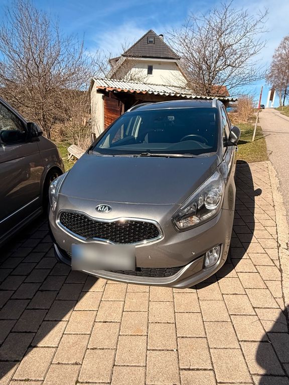 Image of Kia Carens