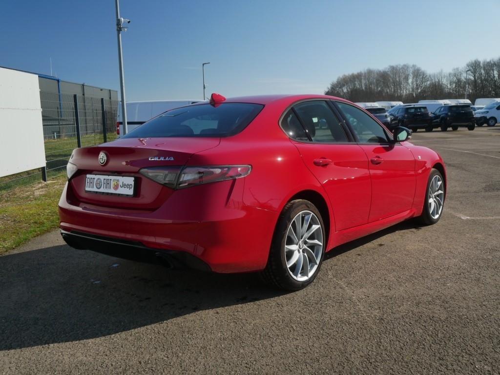 Alfa Romeo Giulia TI 2.0 TURBO 16V 280 PS AT8 Q4 NAVI XENON