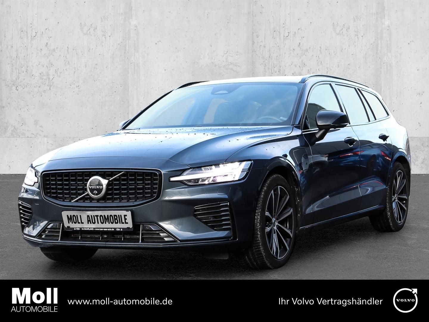 Volvo V60 Kombi Plus Dark Recharge Plug-In Hybrid AWD 