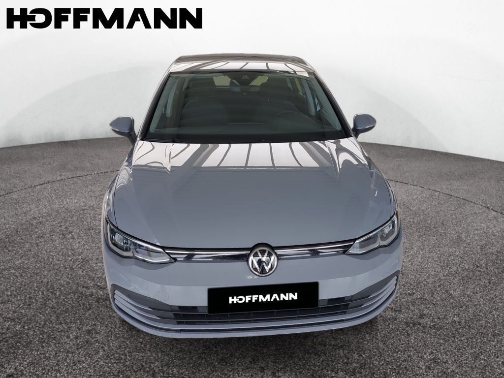 Fahrzeugabbildung Volkswagen Golf 1.5 eTSI DSG Life AHZV Navi LED
