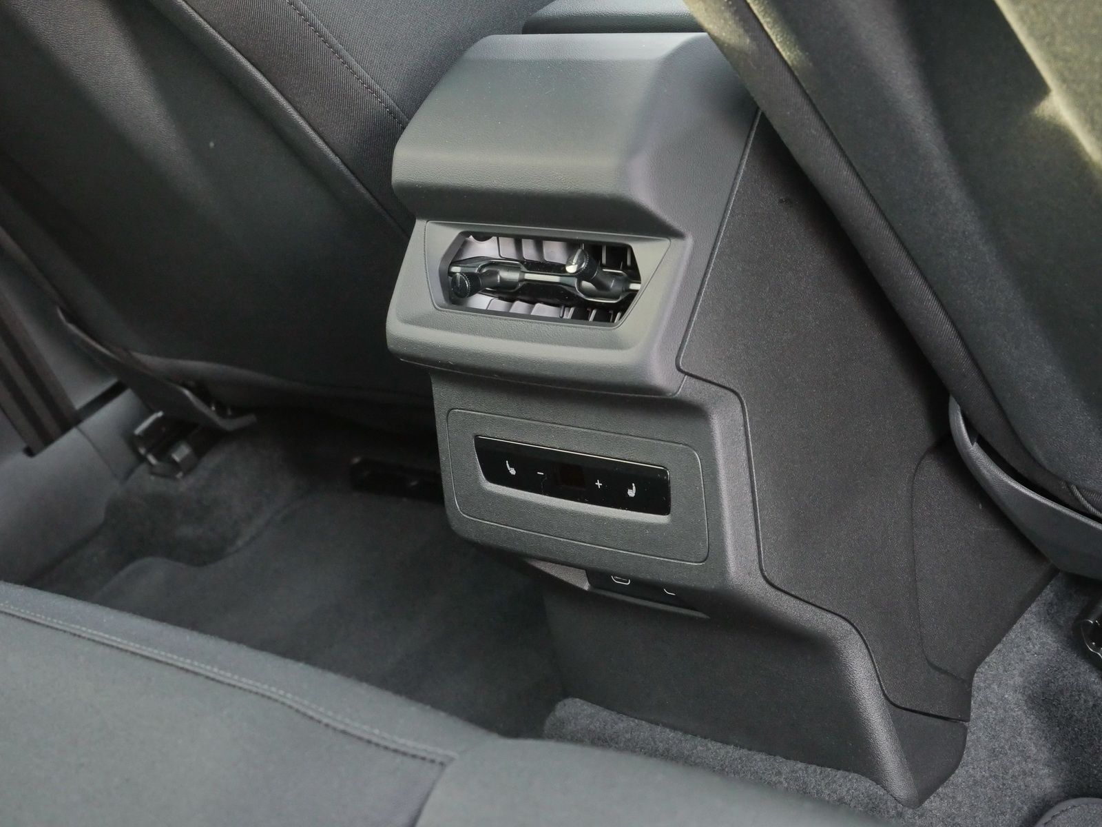 Audi Q6 e-tron - Bild 18