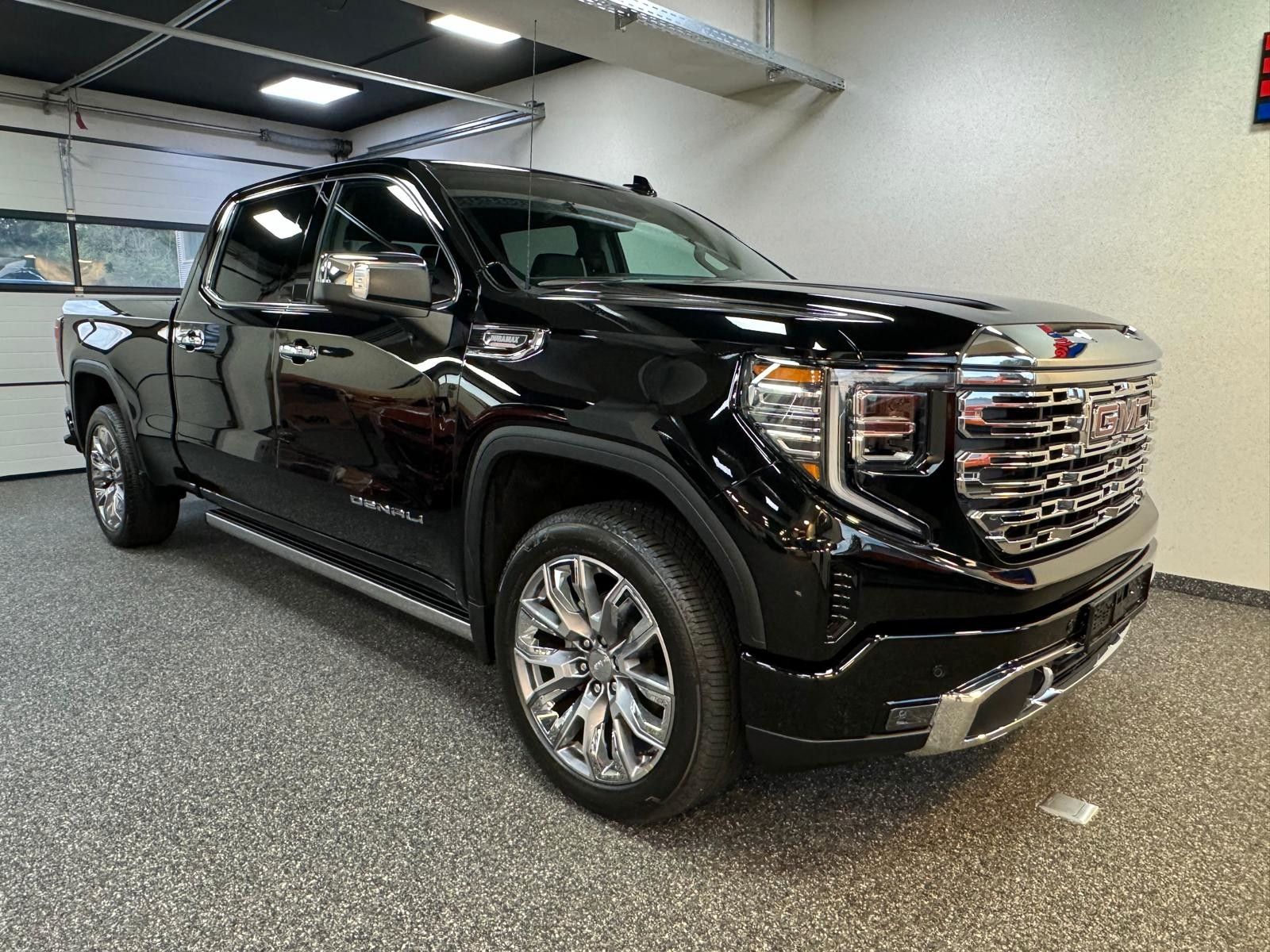 Fahrzeugabbildung GMC SIERRA DENALI 2026 - 4x4-LONG BOX 6.4"
