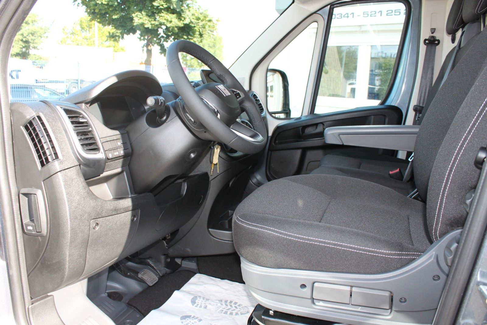 Fahrzeugabbildung Fiat Ducato H2 Kastenwagen 35 L2H2 180 Multijet Flach