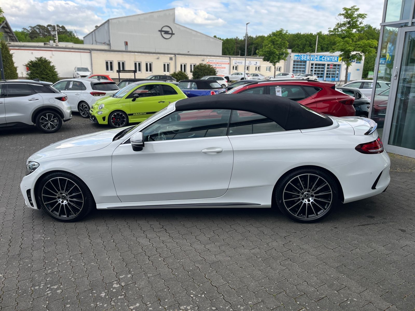 Fahrzeugabbildung Mercedes-Benz C 200 Cabrio AMG Line LED NAV RFK SHZ ALU