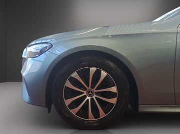 Mercedes E 220 - 4