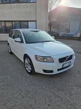 Volvo V50 D4 Momentum - Volvo V50 Momentum mit Diesel-Antrieb