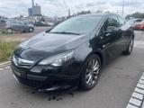 Opel Astra J GTC/Klima/SHZ/PDC/Navi/Xenon