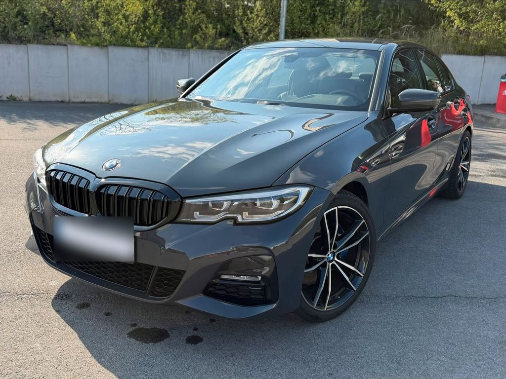 Image of BMW 330