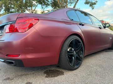 BMW 730 - 7
