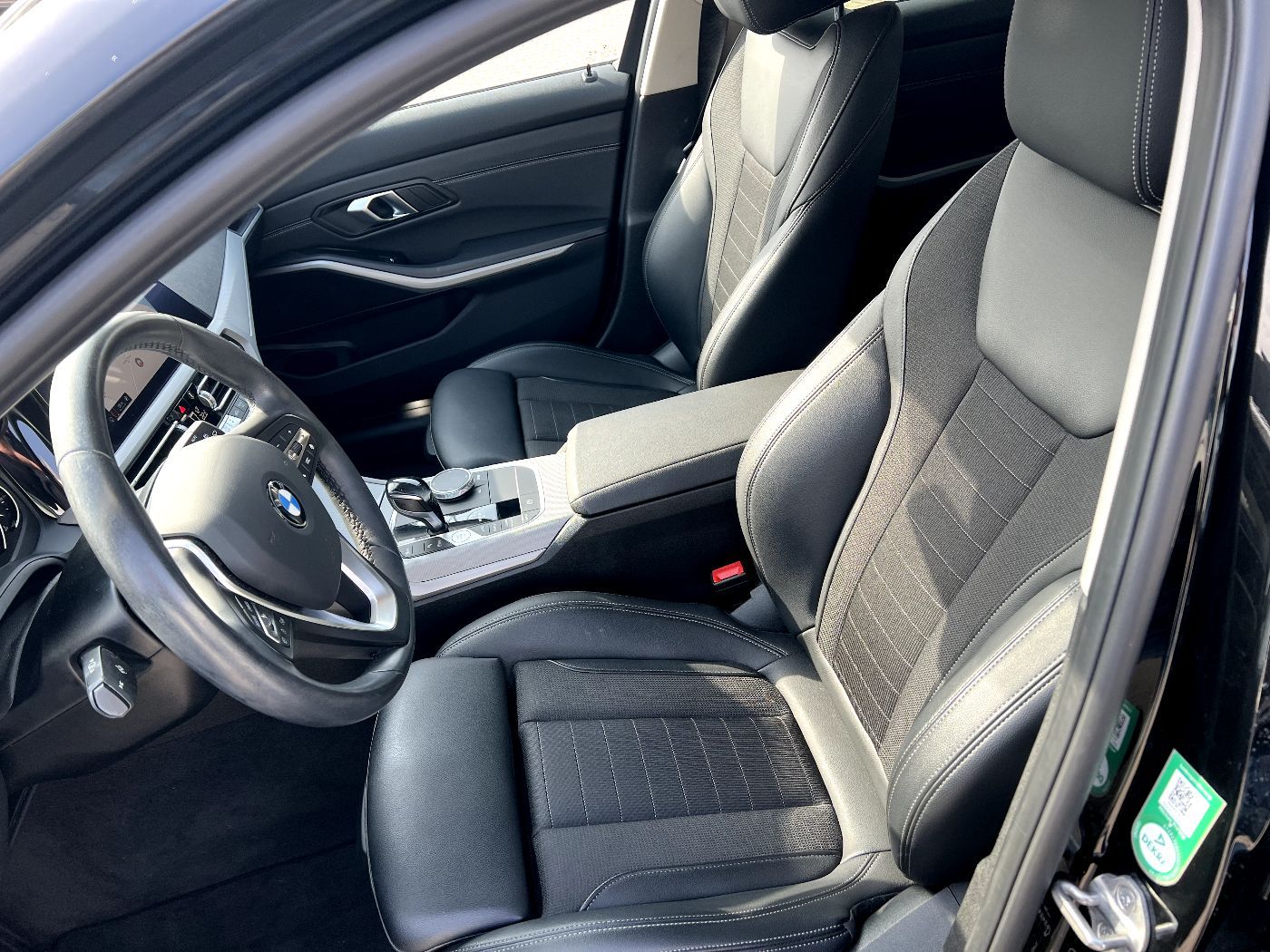BMW 320d Touring xDrive Advantage *LED Navi Leder* foto 9