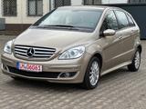 Mercedes-Benz B200/Klimaautomatik/SHZ/PDC/Achtfach/Automatik/ - gebrauchte Mercedes-Benz B 200 aus dem Jahr 2005