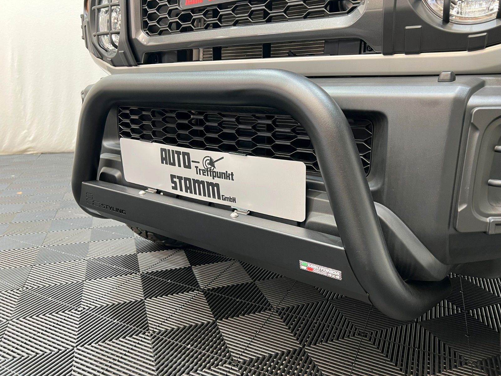 Fahrzeugabbildung Suzuki RTR Jimmy - 4/5 Türer / Offroad Edition