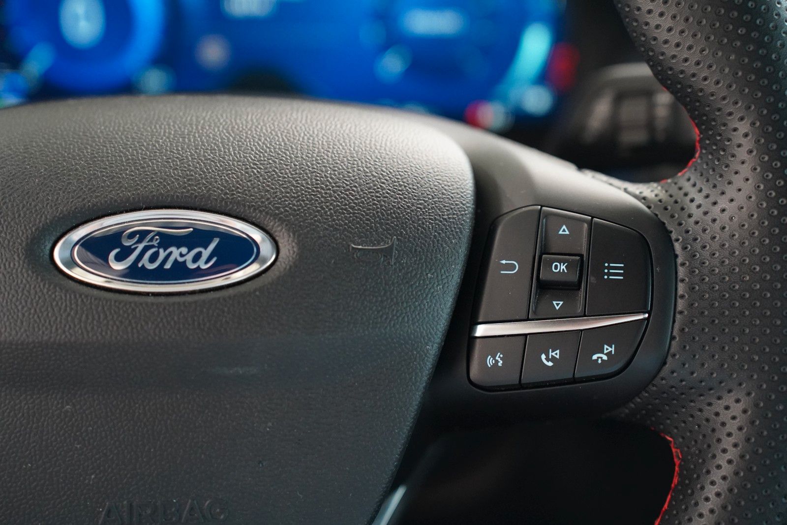 Fahrzeugabbildung Ford Puma ST-Line