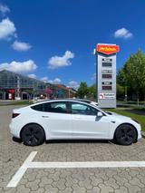 Tesla Model 3  RWD AHK  - Tesla Model 3 AHK Gebrauchtwagen