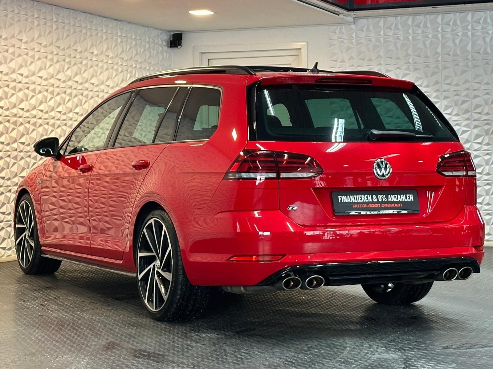 VW Golf R 2.0TSI VARIANT 4M* LED#SHZ#FH#PANO#KEYLES - Image 5