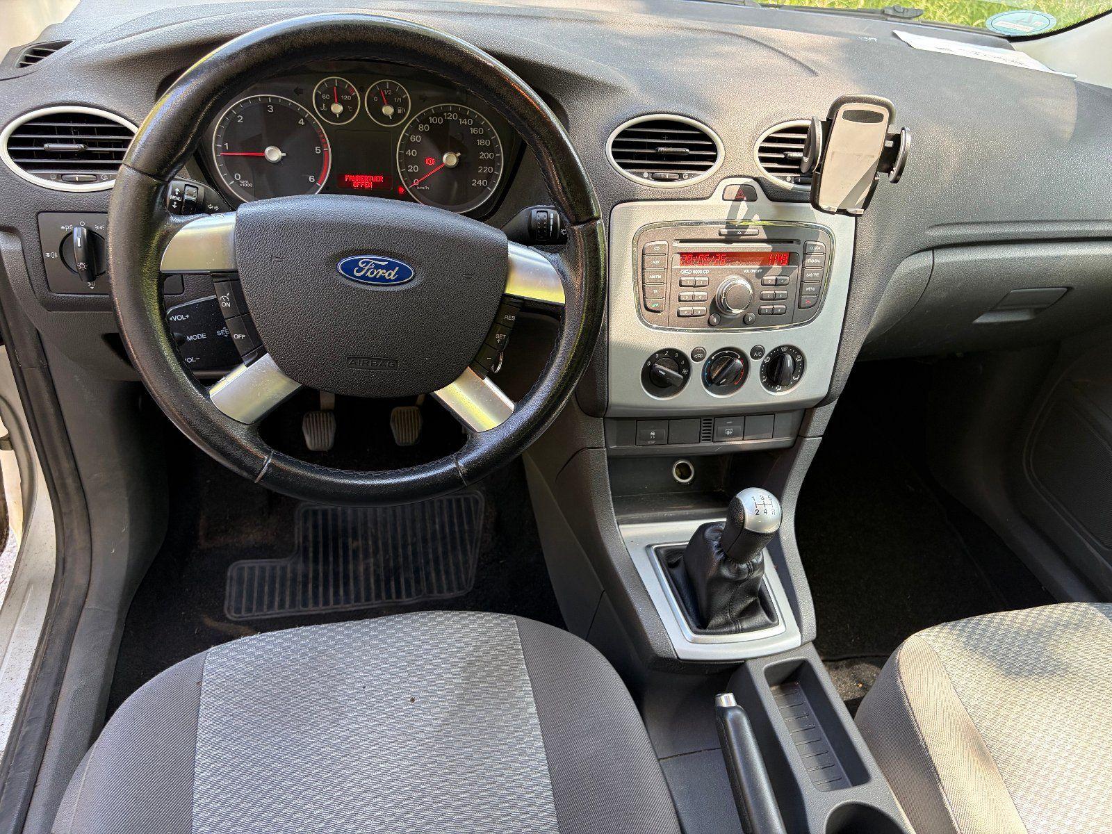 Ford Focus 2007 — photo 13