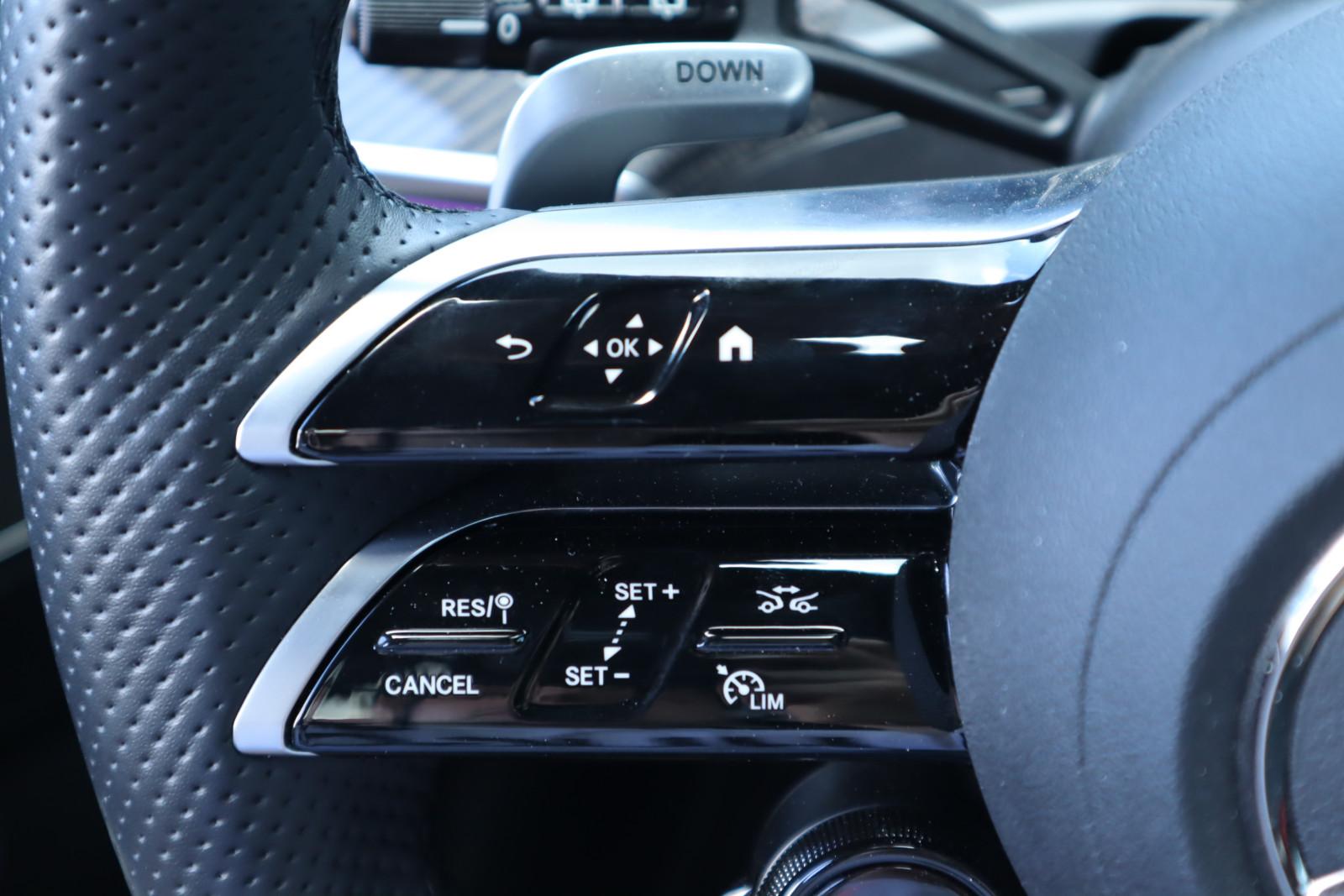 Mercedes-Benz C 43 AMG T 4M PANO/CARBON/DIST/360°/HUD/NIGHT/