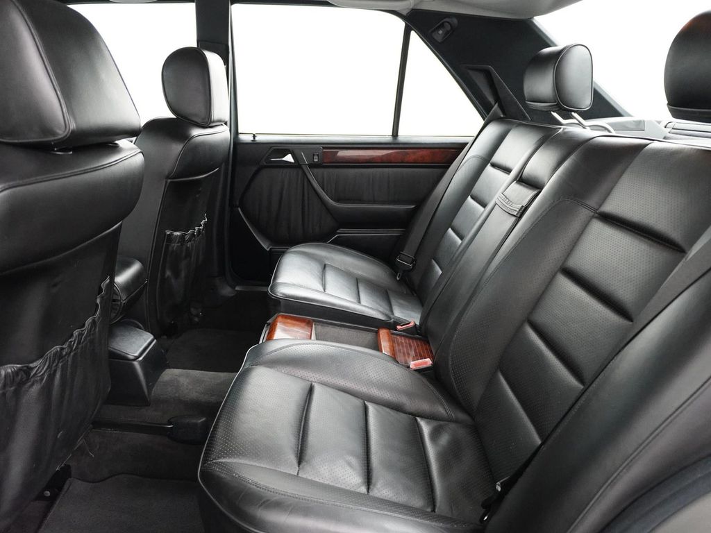 Mercedes-Benz E 500 E500 500E Schiebedach Becker navi Leder Cr
